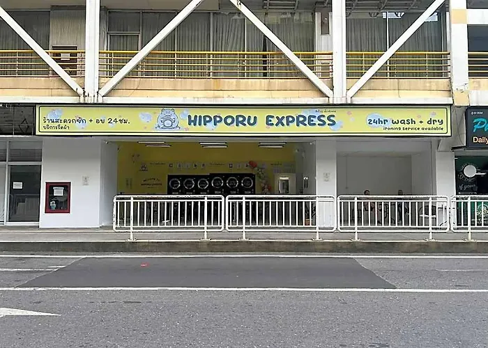 Nasa Airport Rail Link Hotel 4*